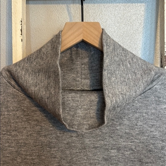 NWT OGL Move Gray Cowl Neck Sweater - Picture 3 of 8